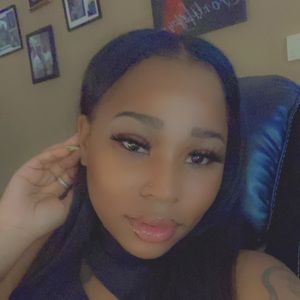 Meet your Posher, Aldenita